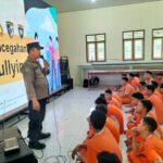 Kanit Binmas Polsek Kaliori Menggelar Sosialisasi Pencegahan Bullying Di Smp