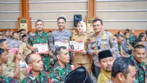 Menjelang Pilkada 2024, Kapolda Jateng Kumpulkan Kades se-Kota dan Kabupaten Magelang