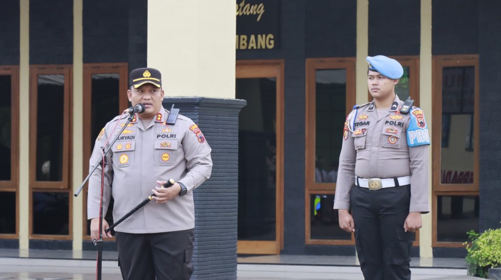 Kapolres Rembang Beri Penekanan Saat Apel Senin Jam Pimpinan