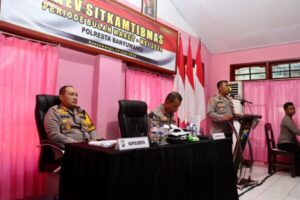 Kapolresta Banyuwangi Memimpin Anev Sitkamtibmas untuk Kesiapan Operasi Mantab Praja Semeru 2024