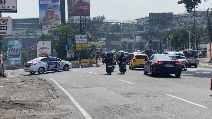 Kecelakaan Truk Di Gombel Semarang: Polisi Terapkan Contra Flow