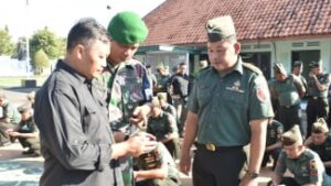 Kodim Banyuwangi Periksa HP Personil Cegah Judol