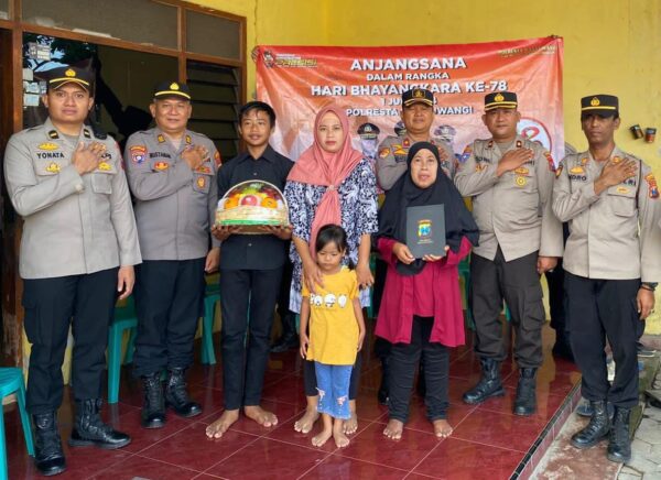 Menjelang Hari Bhayangkara Ke 78, Polresta Banyuwangi Anjangsana Ke Sejumlah Purnawirawan