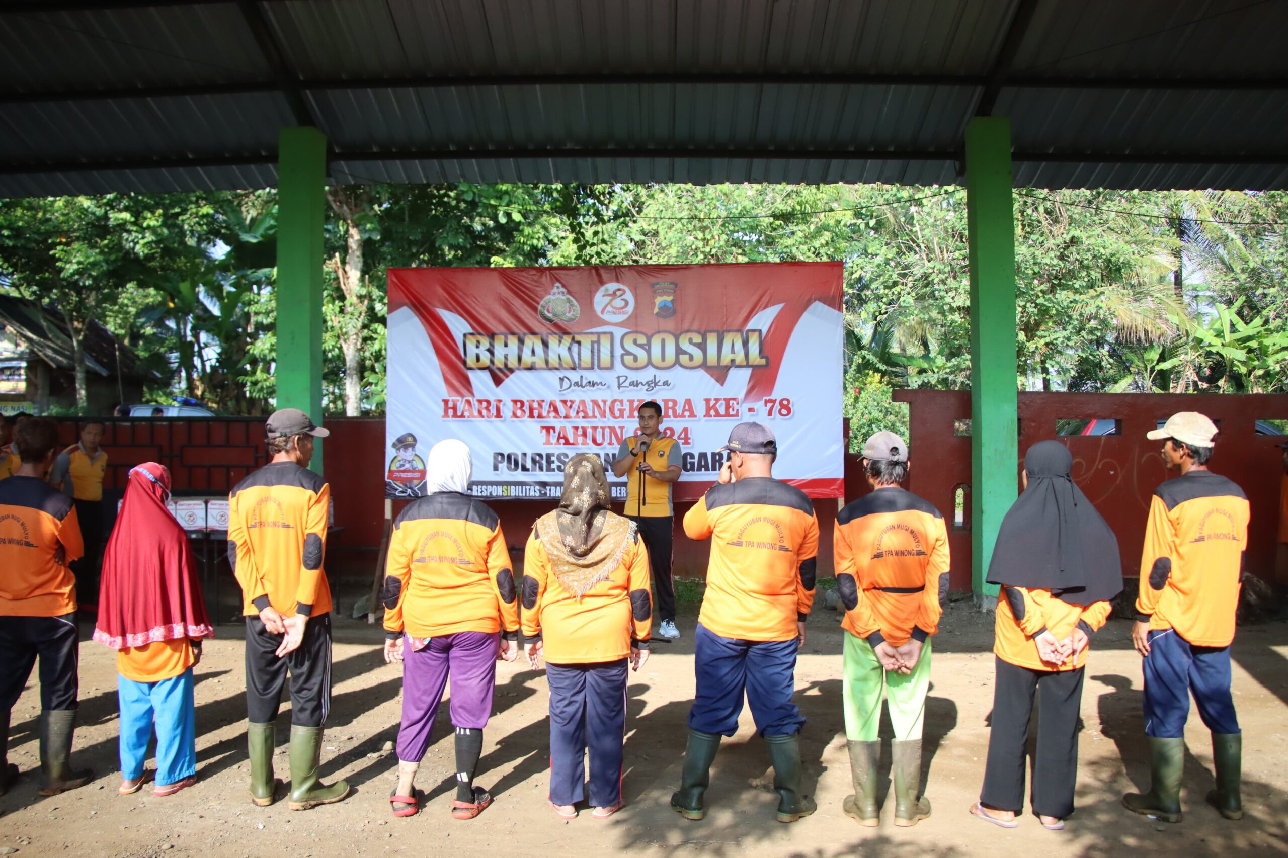 Menyambut Hari Bhayangkara Ke 78, Polres Banjarnegara Gelar Bakti Sosial