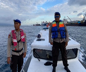 Personel Satpolairud Resta Banyuwangi Giat Patroli Rutin Di Perairan Selat Bali