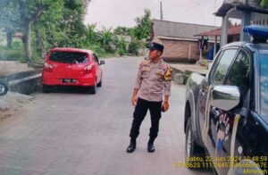 Patroli Sambang Pemukiman Warga, Anggota Polsek Kaliori Pastikan Kamtibmas Aman