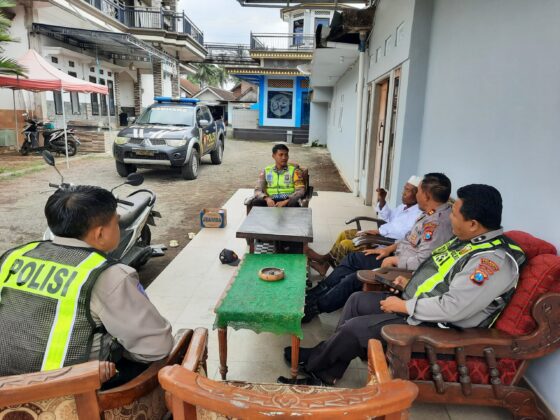 Patroli Sambang Ke Tokoh Masyarakat Kalibaru