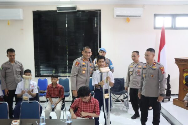 Peduli Disabilitas, Polres Banjarnegara Bakti Kesehatan Slb Saat Momen Peringatan