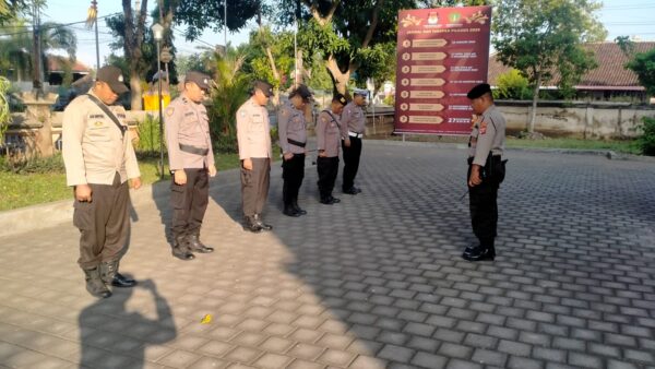 Pengamanan Kantor Kpu Jembrana Oleh Satgas Preventif Subsatgas Kantor Penyelenggara