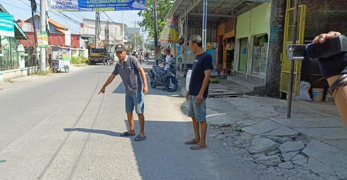 Perempuan Korban Jambret Di Semarang Terpelanting Terseret Motor, Terekam Cctv!