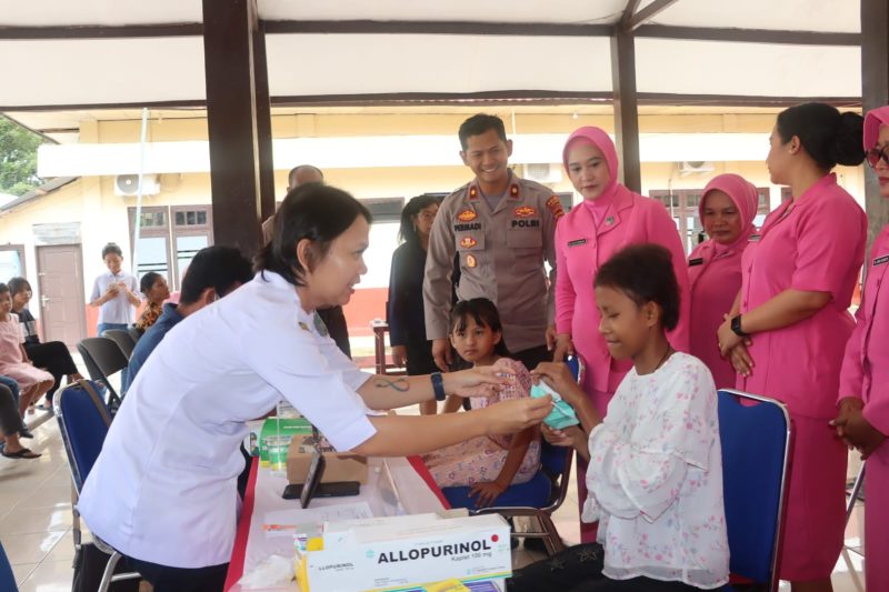 Peringati Hut Bhayangkara Ke 78, Polres Lamandau Gelar Bakti Kesehatan Penyandang