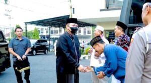 Memperkuat Insan Bhayangkara Bertakwa, Polresta Banyuwangi Gelar Sholat Idul Adha