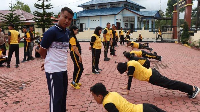 Personil Polres Humbahas Jaga Kebugaran Melalui Test Kesamaptaan Jasmani Berkala