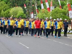 Polda Kalteng Gelar Gerak Jalan Santai dan Senam Bersama Semarak Hari Bhayangkara ke-78