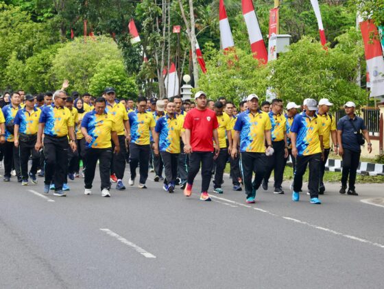 Polda Kalteng Gelar Gerak Jalan Santai Dan Senam Bersama Semarak