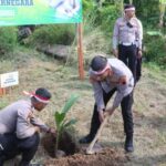 Polres Banjarnegara Gelar Aksi Tanam Pohon Wujud Cinta Lingkungan