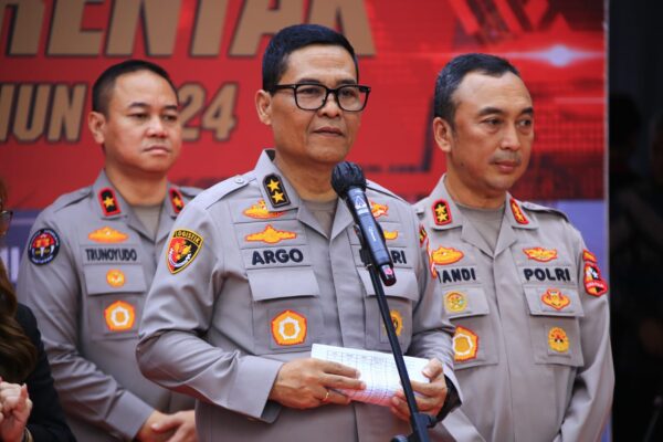 Polri Bangun Fasilitas Air Bersih Hingga Perbaiki Tempat Ibadah Menyambut