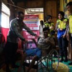 Polri Peduli Disabilitas, Karumkit Bhayangkara Berikan Bantuan Kursi Roda Dan