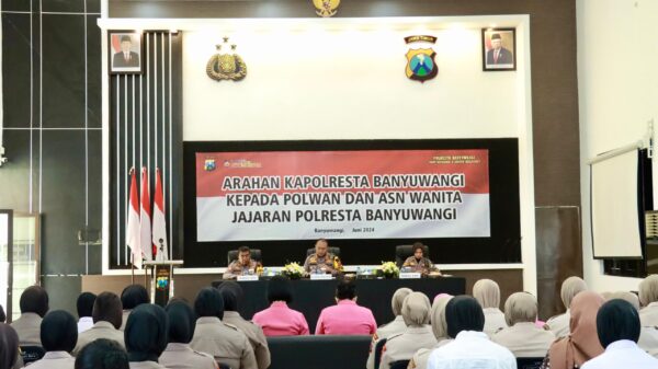 Polwan Dan Asn Wanita Polresta Banyuwangi Dapat Pembekalan Untuk Tingkatkan