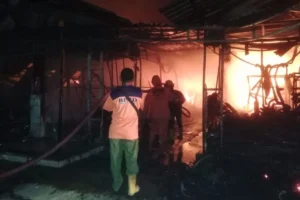 Sebanyak 276 los pasar barang bekas di Kudus ludes terbakar