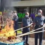 Ribuan Batang Rokok Dan Miras Ilegal Dimusnahkan Bea Cukai Banyuwangi