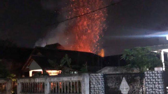 Rumah Warga Di Purwoharjo Banyuwangi Hangus Dilahap Api Hingga Sebabkan