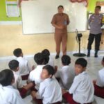 Sasar Siswa Sd, Polres Jembrana Beri Penyuluhan Tertib Berlalu Lintas