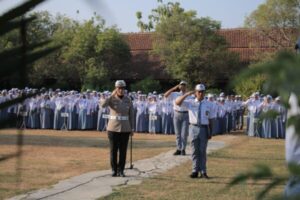 Satlantas Polres Sukoharjo Melaksanakan Pembinaan dan penyuluhan Edukasi Tertib Lalu Lintas di 3 Sekolah