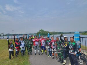 Jaga Sinergitas TNI- Polri, Kapolres Rembang Bersama Dandim 0720 Ngetrail Bersama