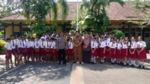 Polres Jembrana Beri Penyuluhan Tertib Berlalu Lintas dan Anti Bullying di Sekolah