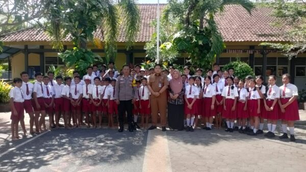 Sosialisasi Tertib Berlalu Lintas Dan Anti Bullying Di Sdn 2