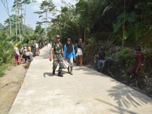 TNI Bersinergi dengan Warga dalam TMMD Reguler ke-120 di Banjarnegara