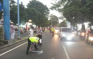 Tabrakan Dua Motor di Jalan Raya Basuki Rahmat Banyuwangi, Satu Pengendara Tewas