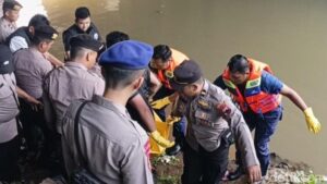 Mayat Remaja di Sungai Sambong Batang Diduga Korban Kekerasan