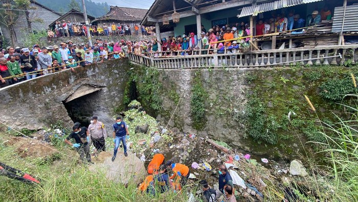 Duduk Perkara Remaja Tewas di Sungai Parat Semarang, Bertengkar gegara HP