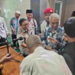 Temui Busyro Muqoddas, Warga Desa Pakel Banyuwangi Berkeluh Kesah