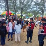 Unit Patroli Sat Samapta Polres Rembang, Himbau Pengunjung Pantai Karangjahe