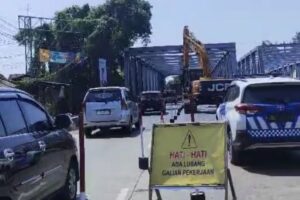 Ada Perbaikan Jalan di Area Jembatan Kalikondang Demak, Arus Lalin Tersendat