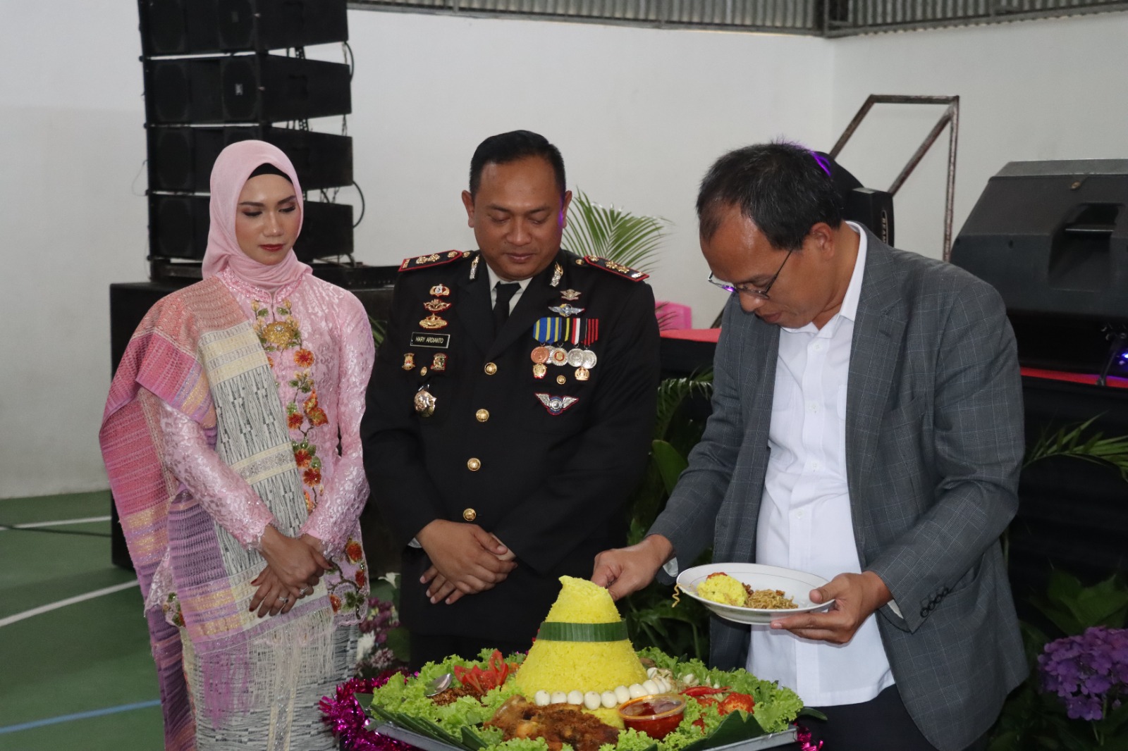 Bupati Hadiri Hut Bhayangkara Ke 78 Di Mapolres Humbahas