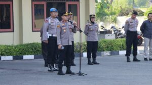 Di Sela-sela Apel Pagi, Wakapolres Rembang Berikan Penekanan Terhadap Anggota Terkait SOP Dalam Berdinas