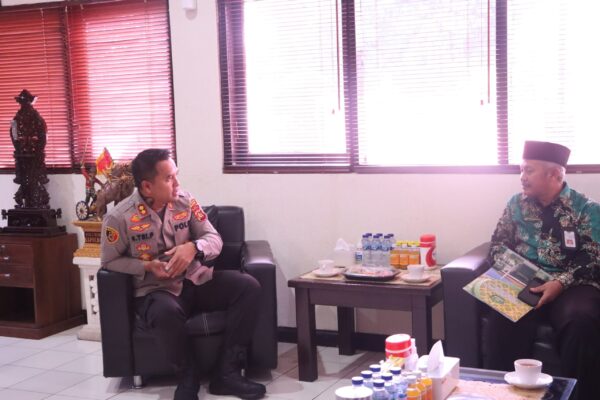 Dialog Kapolres Jembrana Dengan Panitia Penyelenggara Haji Kabupaten Jembrana