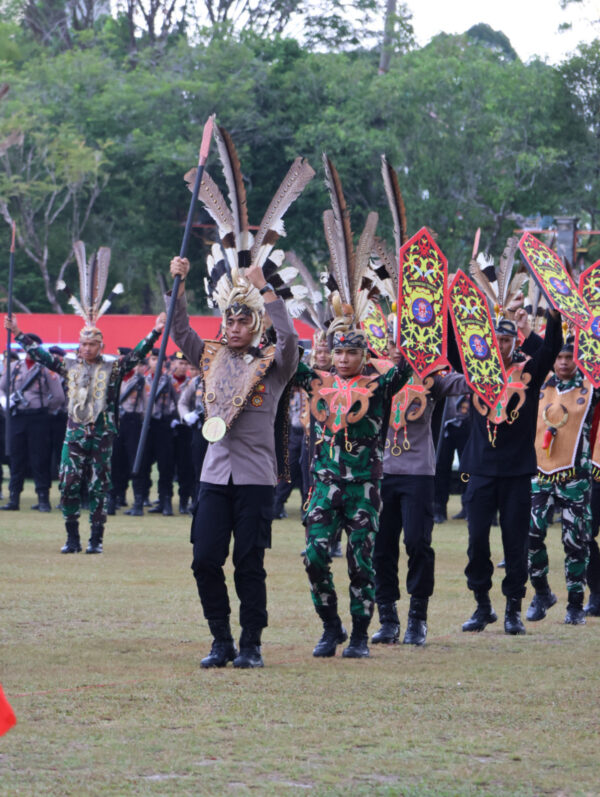 Dimeriahkan Tari Kolosal Manasai, Upacara Hari Bhayangkara Ke 78 Di Polda