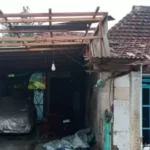 Dua Rumah Di Kedalrejo Banyuwangi Rusak Diterjang Puting Beliung