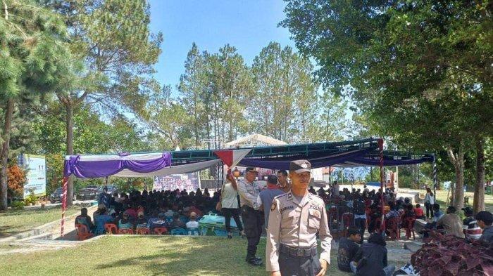 Polres Humbang Hasundutan Jaga Kondusifitas Lomba Festival Vocal Trio di Sipinsur