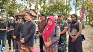 Gelar Budaya Santibandra Kirab Arak – Arakan Gunungan di Pertapaan Mpu Santibadra Warugunung Kec Pancur