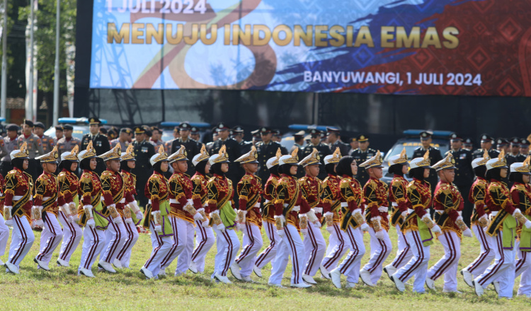 Gelar Upacara Hari Bhayangkara, Polresta Banyuwangi Terus Perkuat Sinergitas