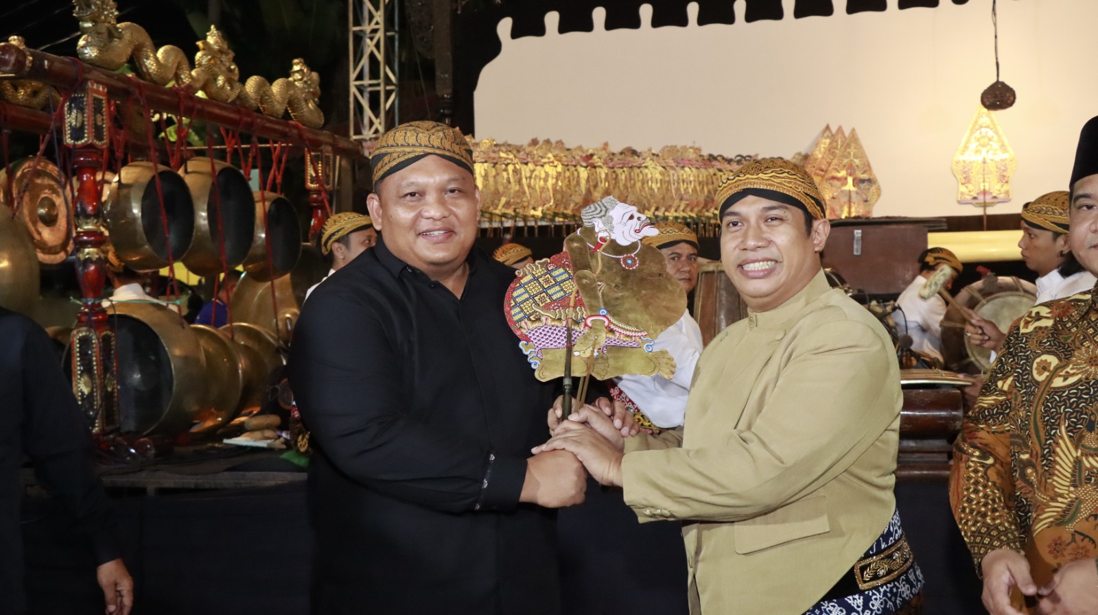 Gelar Wayang Kulit, Polres Rembang Cooling System Pra Ompc 2024