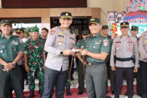 HUT Bhayangkara Ke-78 Polres Banjarnegara Dapat Kejutan Dari TNI