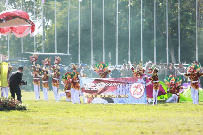 Hari Bhayangkara Di Banyuwangi Diramaikan Oleh Sendra Tari Gandrung Dan