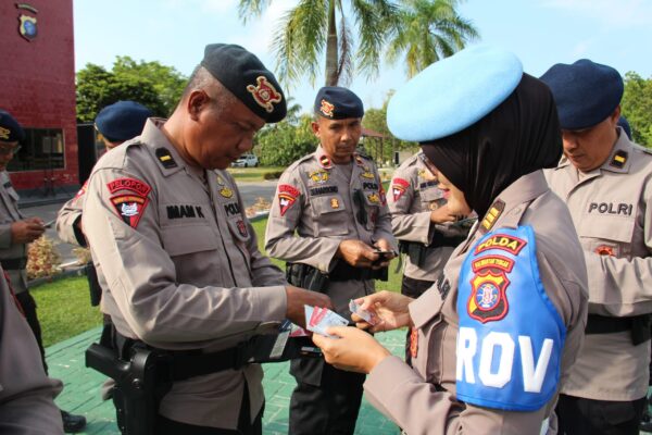 Ingatkan Bahaya Pelanggaran, Kabidpropam Polda Kalteng Pimpin Apel Di Brimob